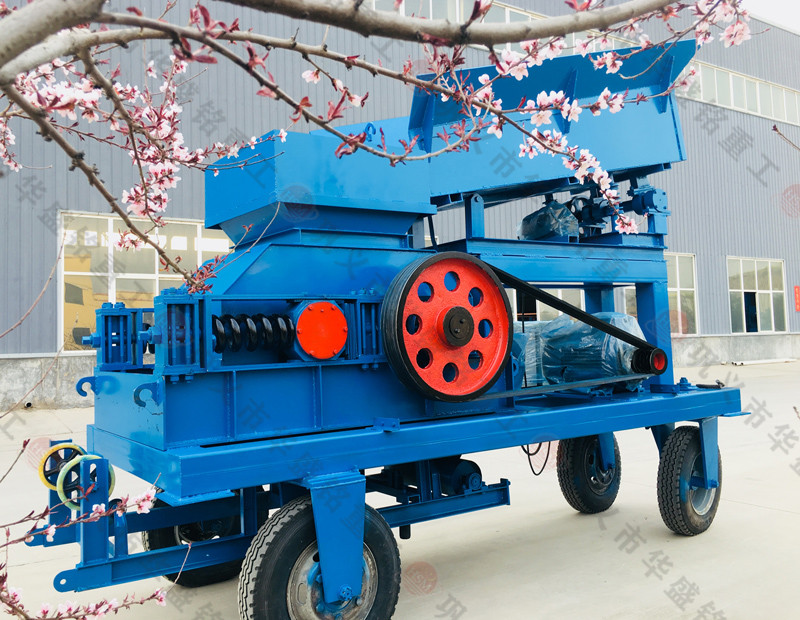 小型移動(dòng)式對(duì)輥破碎機(jī)設(shè)備優(yōu)勢(shì)，型號(hào)選擇